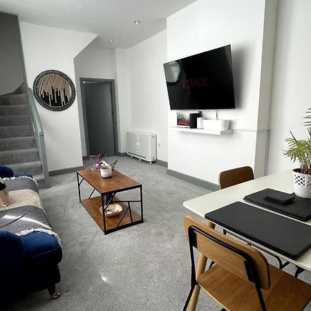 Luxury 2 Bed Duplex Apartment By Yo Room! - Leicester City- Free Parking Exterior foto