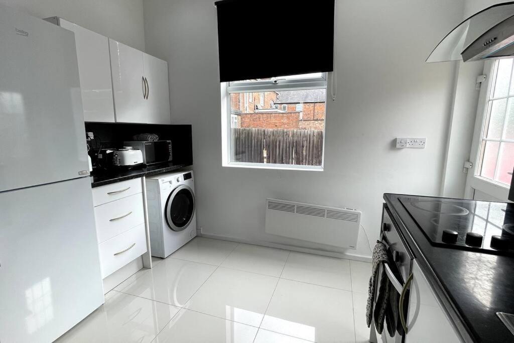 Luxury 2 Bed Duplex Apartment By Yo Room! - Leicester City- Free Parking Exterior foto